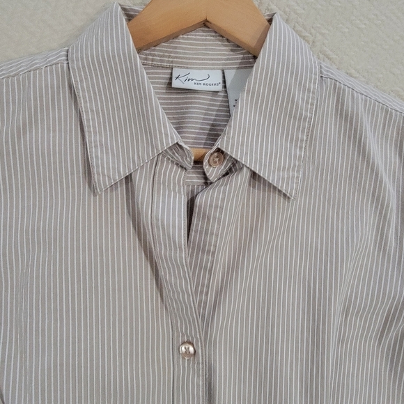 Kim Rogers Striped Button-Up Shirt Size Medium Tan 3/4 Sleeves - Picture 4 of 14
